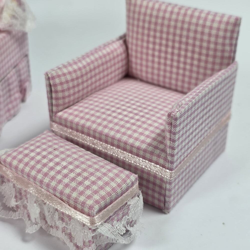 Classics Vintage Dollhouse Miniature Pink Gingham 5 Piece Bedroom Furniture Set - Picture 7 of 14